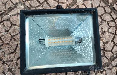 4 faretti luci led esterno giardino