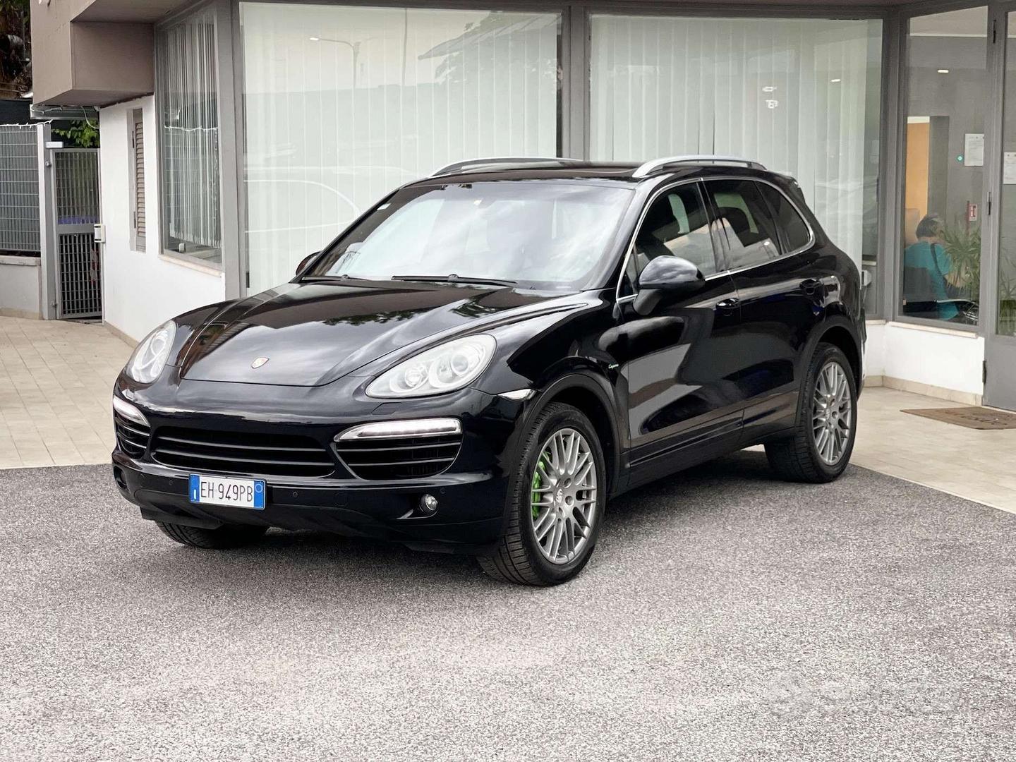 Porsche Cayenne 2011 photo 3