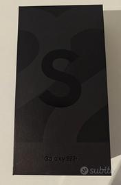 Samsung S22 +  8GB 256 GB