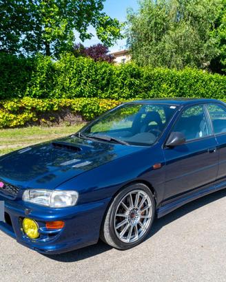 Subaru impreza gc8  sti