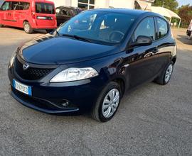 Lancia Ypsilon 1.2 69 CV 5 porte GPL Ecochic Plati