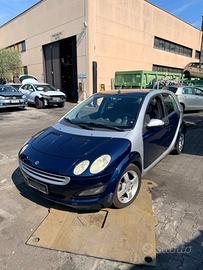 Ricambi Smart ForFour (W454) 1.1 5P Anno 2005 Codi