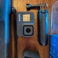 Gopro hero 8 black + accessori