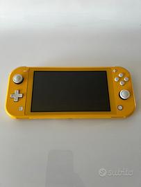 Nintendo Switch Lite Gialla Giallo Completa