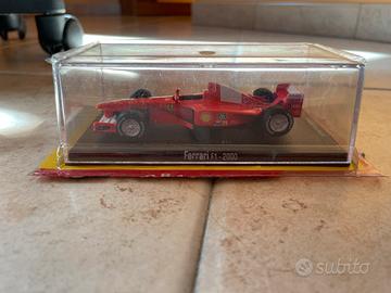 Modellino ferrari f1 2000