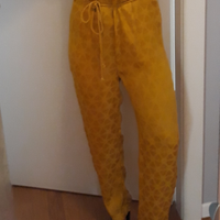 Tuta color giallo /ocra