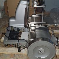 AFFETTATRICE PROFESSIONALE OMRON   E 9