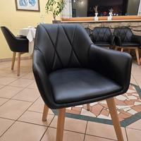 Poltroncine in pelle, piede in legno 
