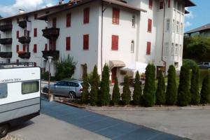 Ristorante pizzeria con licenza