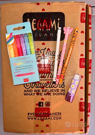 LEGAMI evidenziatori, penne, gomma!