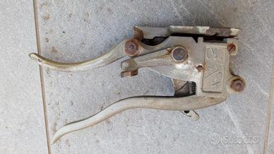 Pinza per legare le forme di formaggio