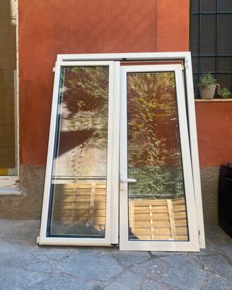 serramento in pvc doppio vetro finestra 115x158 cm