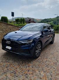 Audi q8 Sport 45