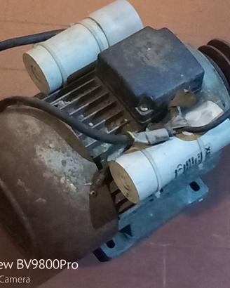 Motore elettrico monofase 2,5 CV 3000 giri Min.