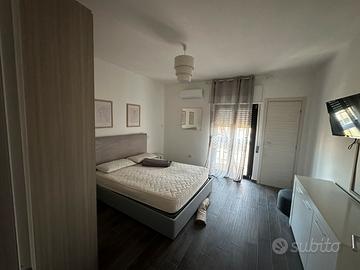 CROTONE- Stanza con bagno privato stadio/ospedale