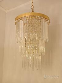 Lampadario in cristallo con losanghe