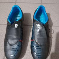 Scarpe da calcio taglia 41 1/3