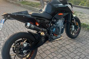 Ktm duke 890