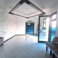 LOCALE COMMERCIALE IN STRADA PRINCIPALE - ALTA VIS