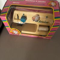 Gioco vintage macchina da cucire Caroline