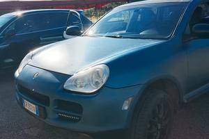 Porsche Cayenne 4,5cc V8 tutta restaurata €6500 