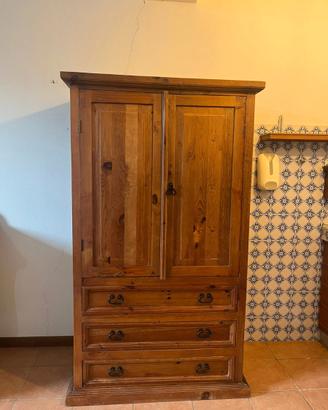 Dispensa in legno