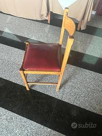 200 sedie pronte per il ritiro