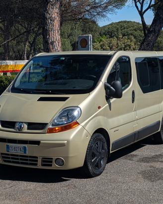 Renault Trafic Van