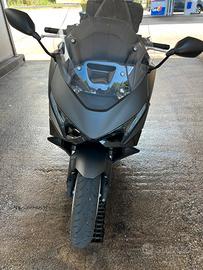 Honda Forza 750