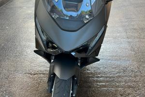 Honda Forza 750