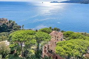 Villa di 155 m² con 4 locali e posto auto a Zoagli