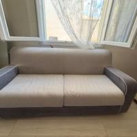 DIVANO NUOVISSIMO MAI USATO