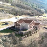 2 LOCALI A SPORMAGGIORE