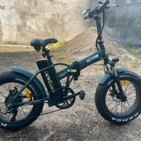 Bicicletta elettrica icone Marines