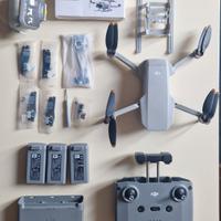 DJI MINI 2 versione Fly More Combo