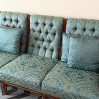 Divano e due poltrone