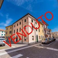 MONOLOCALE A SOMMACAMPAGNA