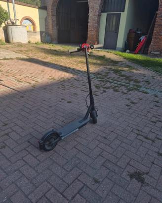 monopattino xiaomi