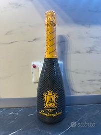 lamborghini v12 pinot chardonnay brut 75cl design