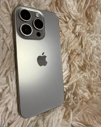 Iphone 15 pro Natural Titanium