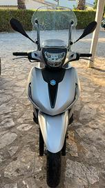 Piaggio Beverly 400 S hpe (2023)