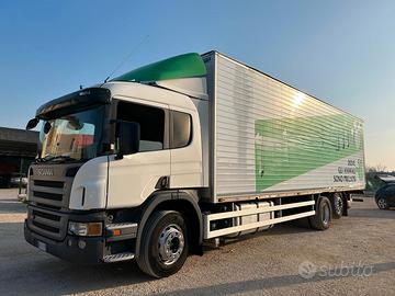 Scania P380 furgonato (9.60m) con sponda