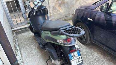 Beverly 200