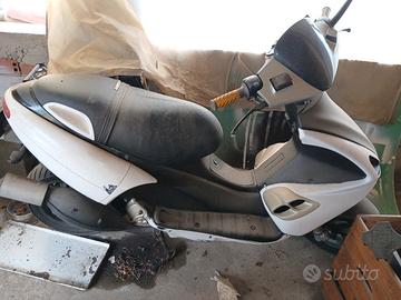 scooter benelli