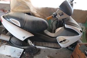 scooter benelli