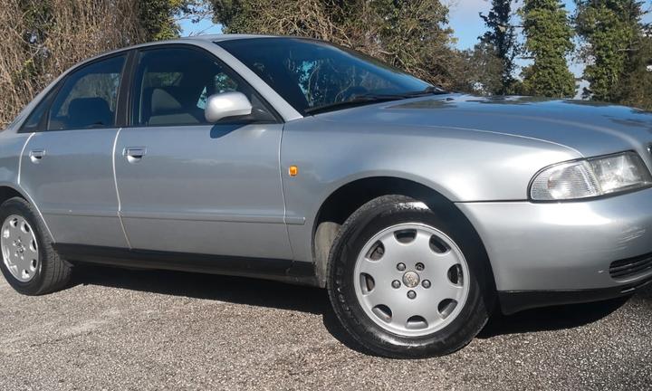 AUDI A4 1ª serie - 1999