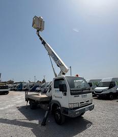 Nissan Cabstar Piattaforma aerea telescopica