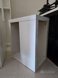 Mobile IKEA KALLAX bianco – scaffale
