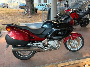 Honda Deauville 650 – 2005 – 43.000 km