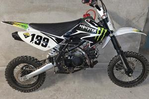 Pit bike